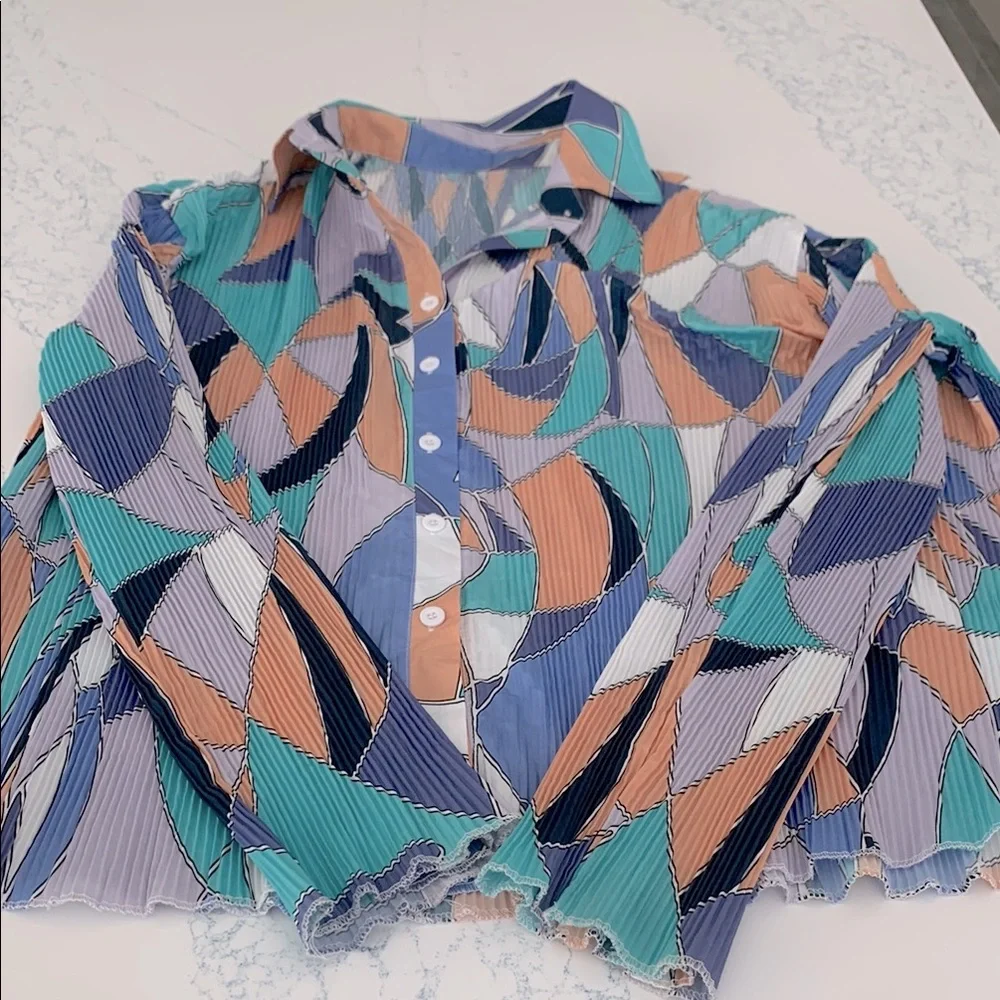 Colorful Geometric Button-Up Blouse - Picture 2 of 5